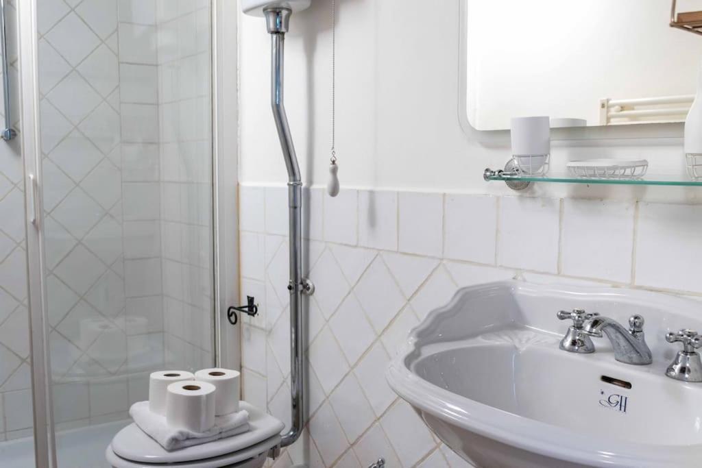 Magnoli 2 Bedroom Apartment Florence
